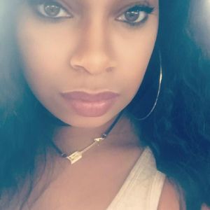 Meet your Posher, Jillian